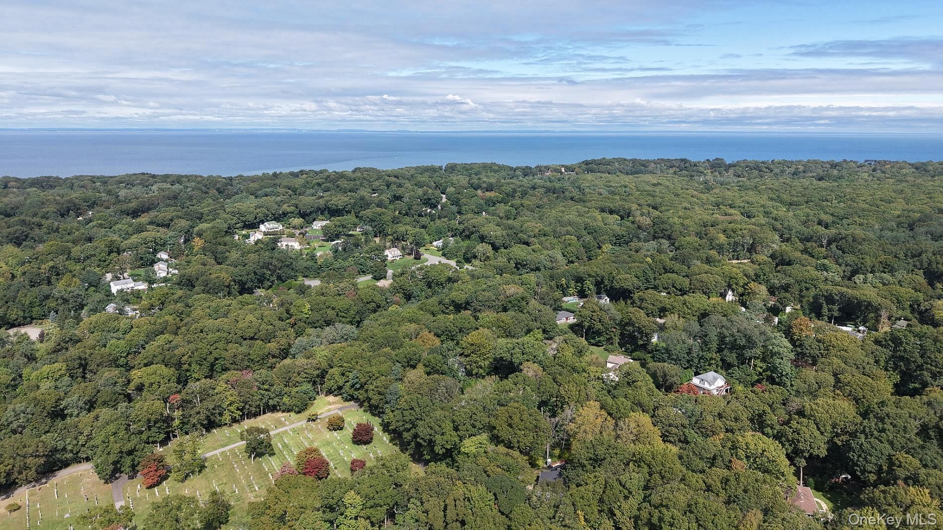 230 W Woodland Dr, Wading River, NY 11792 photo