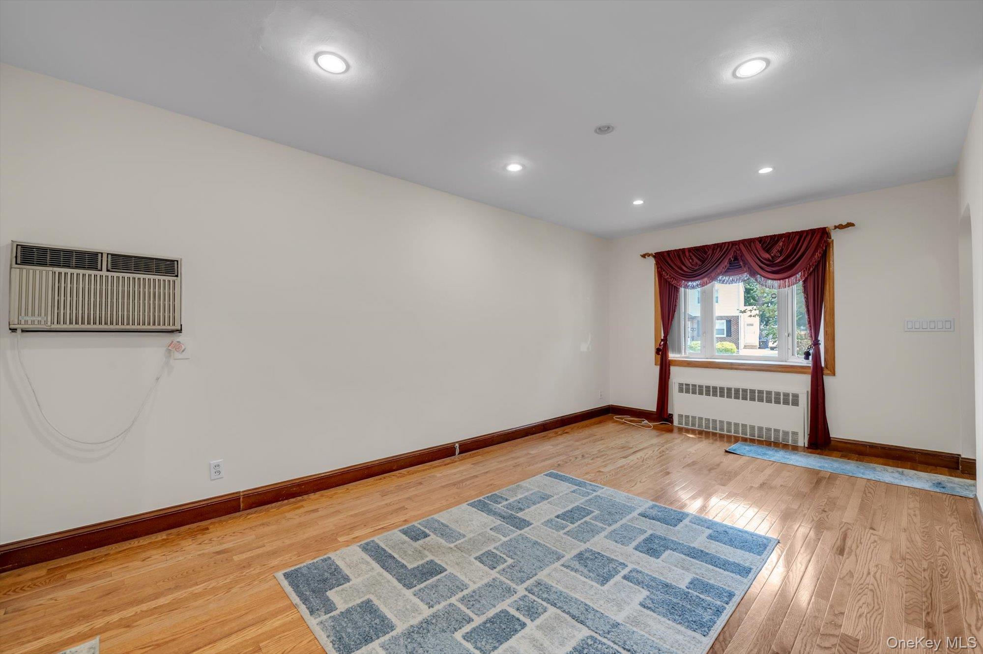 13835 64th Ave, Flushing, NY 11367 photo