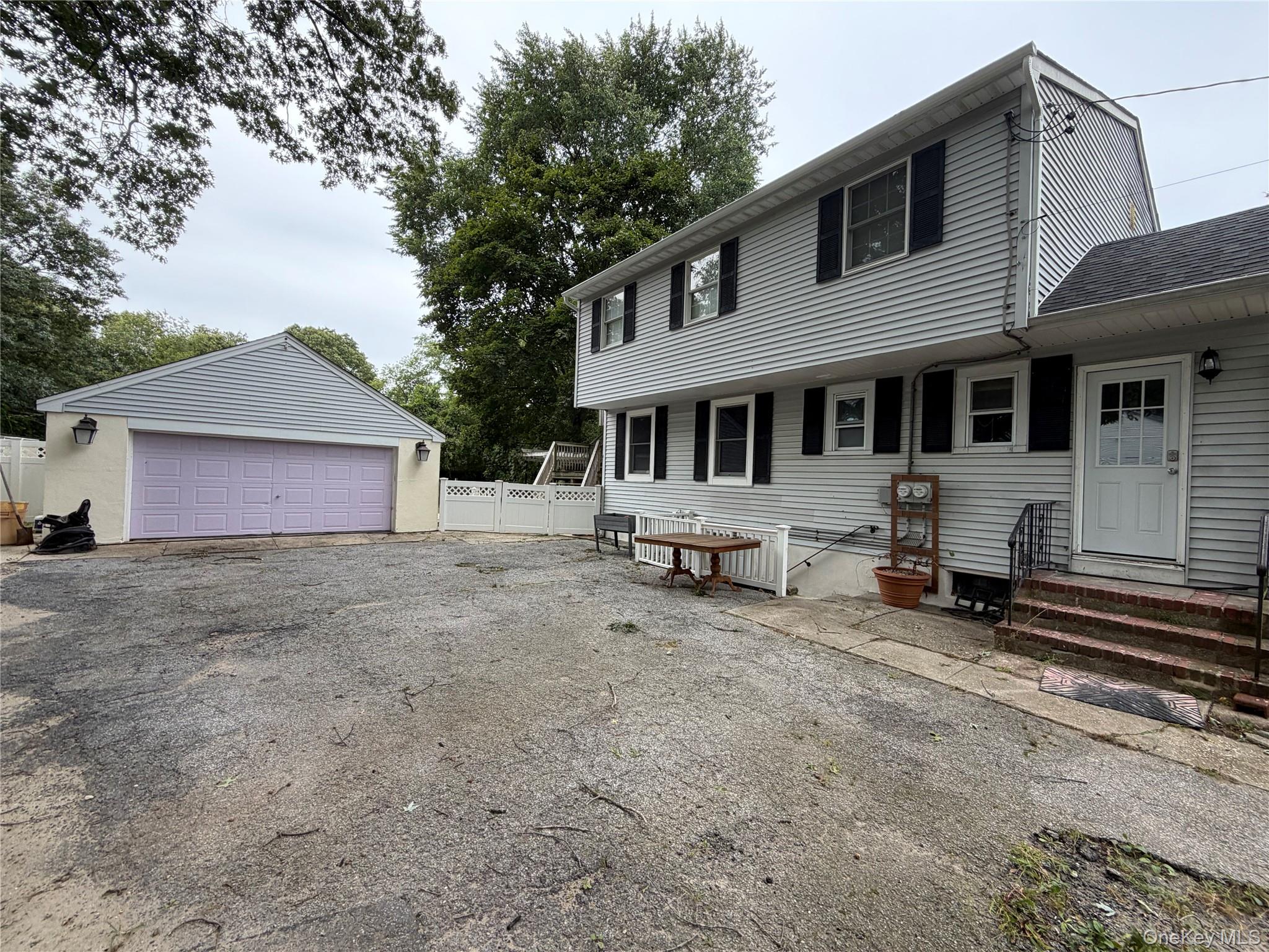 928 Connetquot Ave, Central Islip, NY 11722 photo