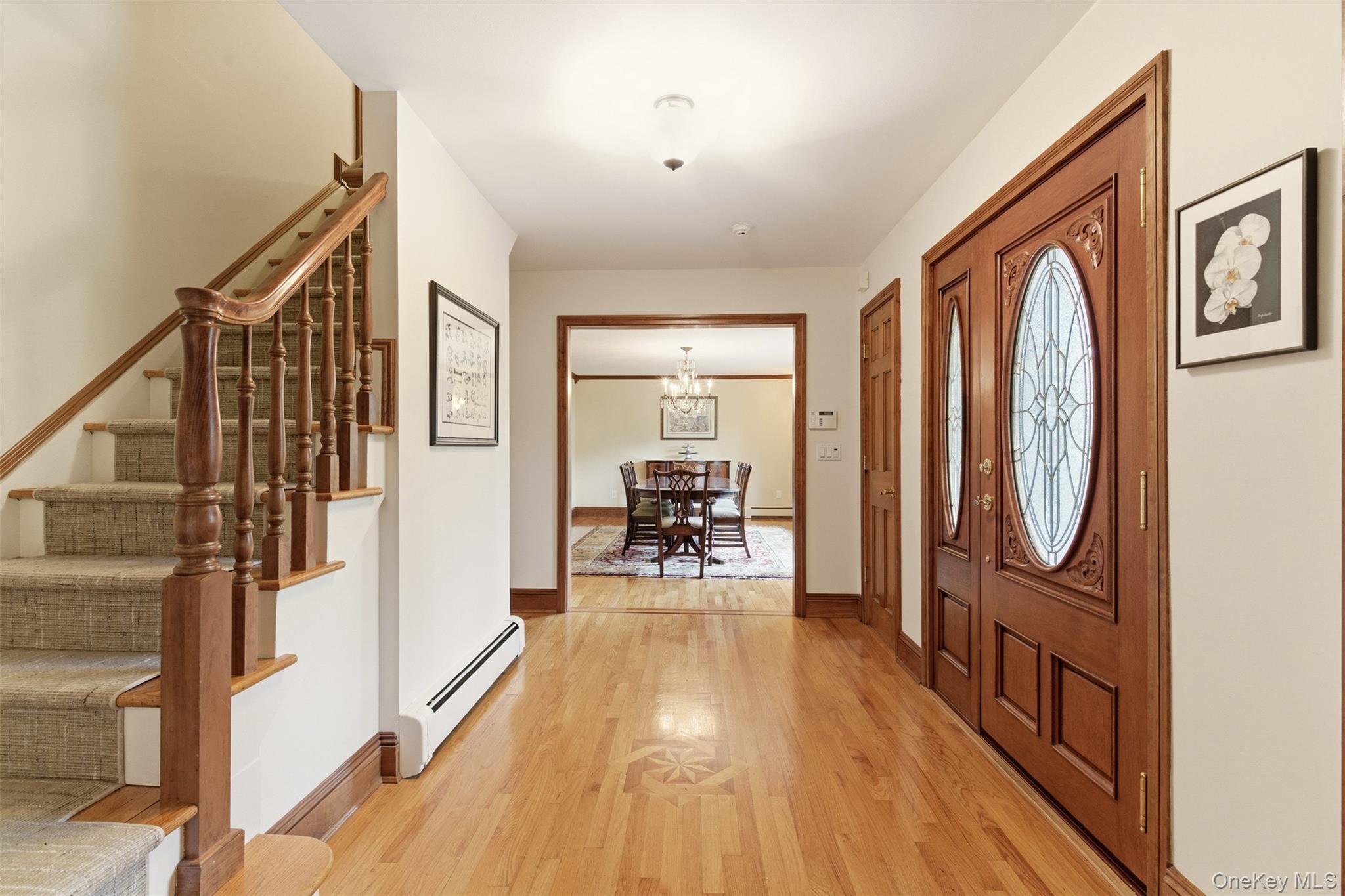 17 Holden Ln, Bayville, NY 11709 photo
