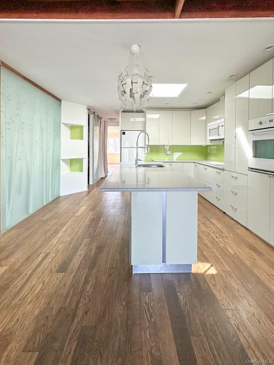 310 Delaware Ave, Staten Island, NY 10305 photo