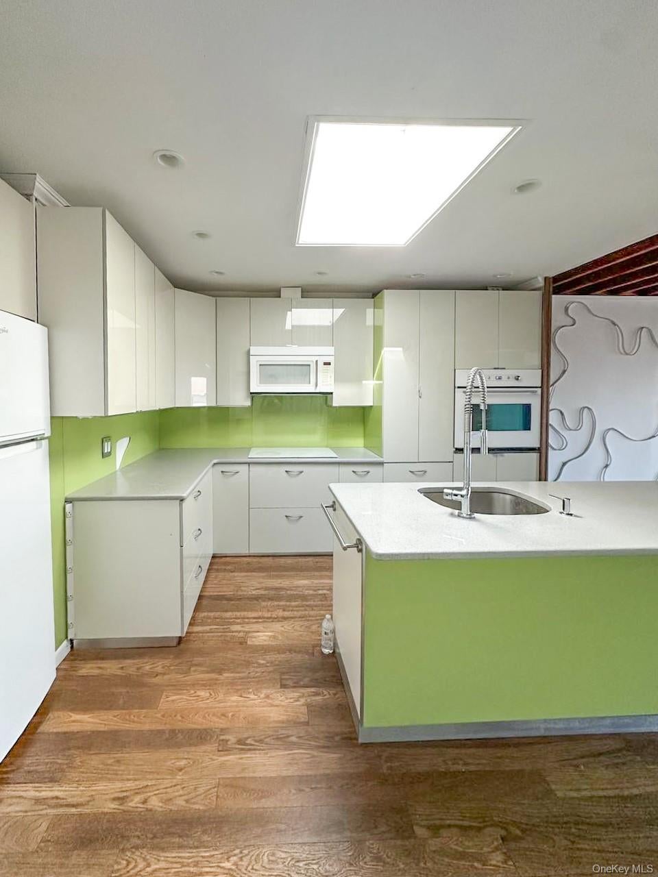 310 Delaware Ave, Staten Island, NY 10305 photo