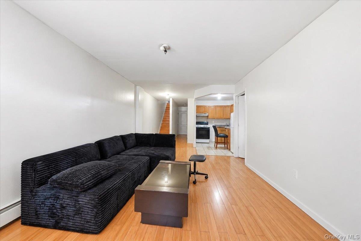 2050 Arthur Ave, Bronx, NY 10457 photo