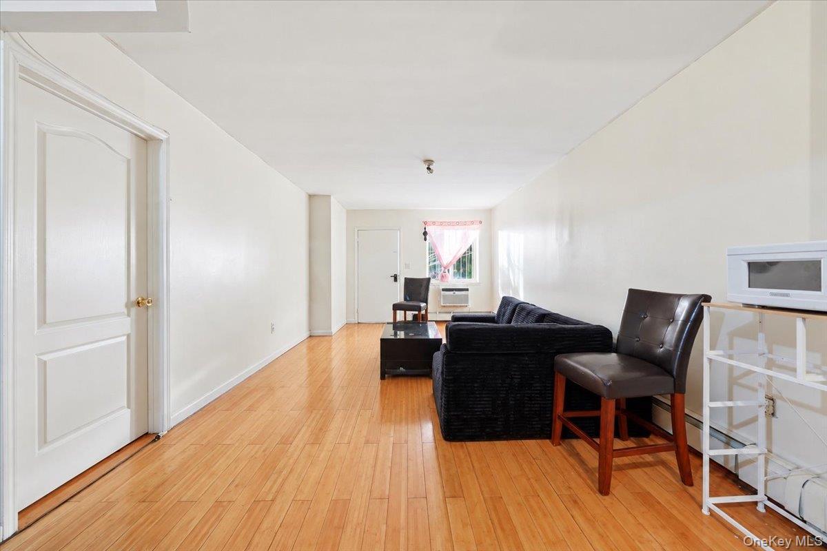 2050 Arthur Ave, Bronx, NY 10457 photo