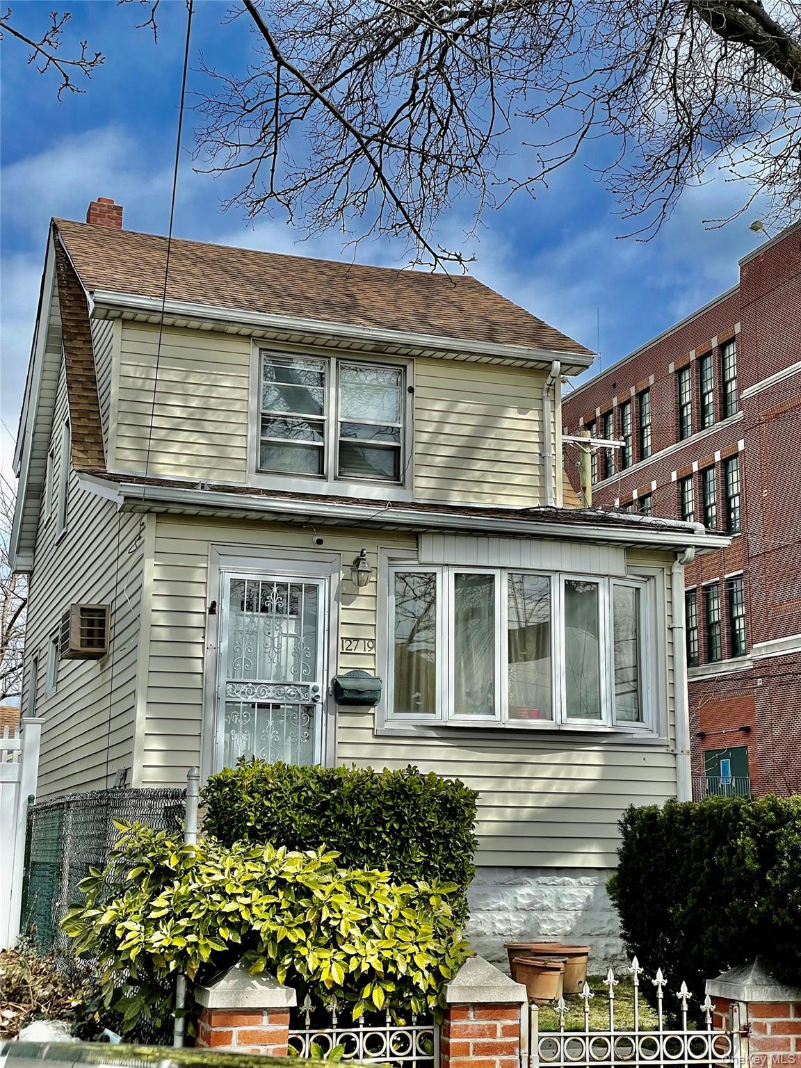 127 19 9th Ave, Flushing, NY 11356