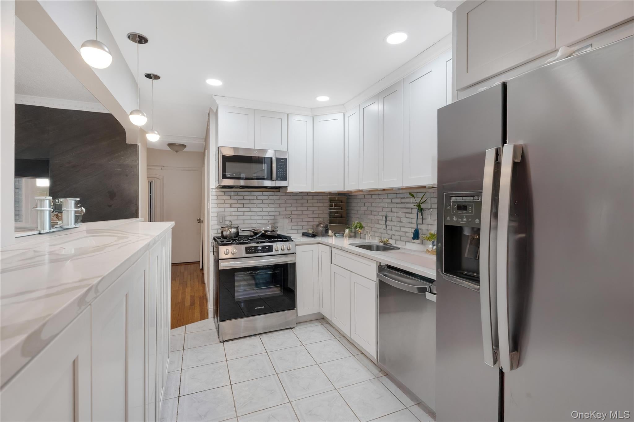 10009 Avenue L, Brooklyn, NY 11236 photo