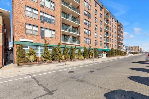 Stock Cooperative in Long Beach NY 333 E Broadway #1D.jpg
