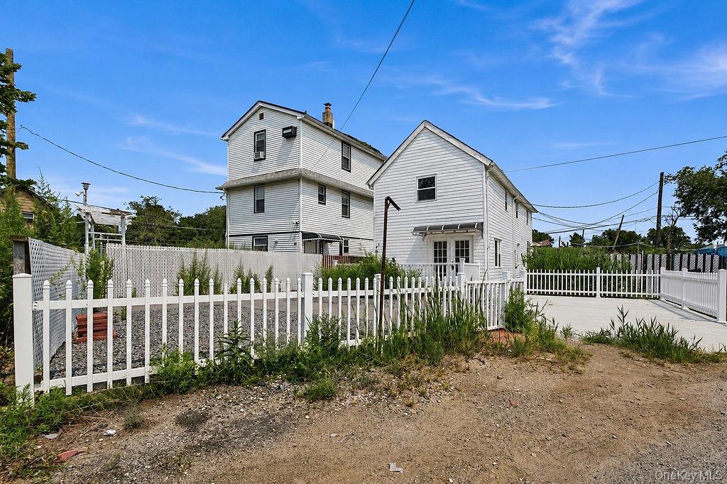 44 Broadway, Hamilton Beach, NY 11414 photo