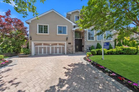 Single Family Residence in North Woodmere NY 760 Hillcrest Place.jpg