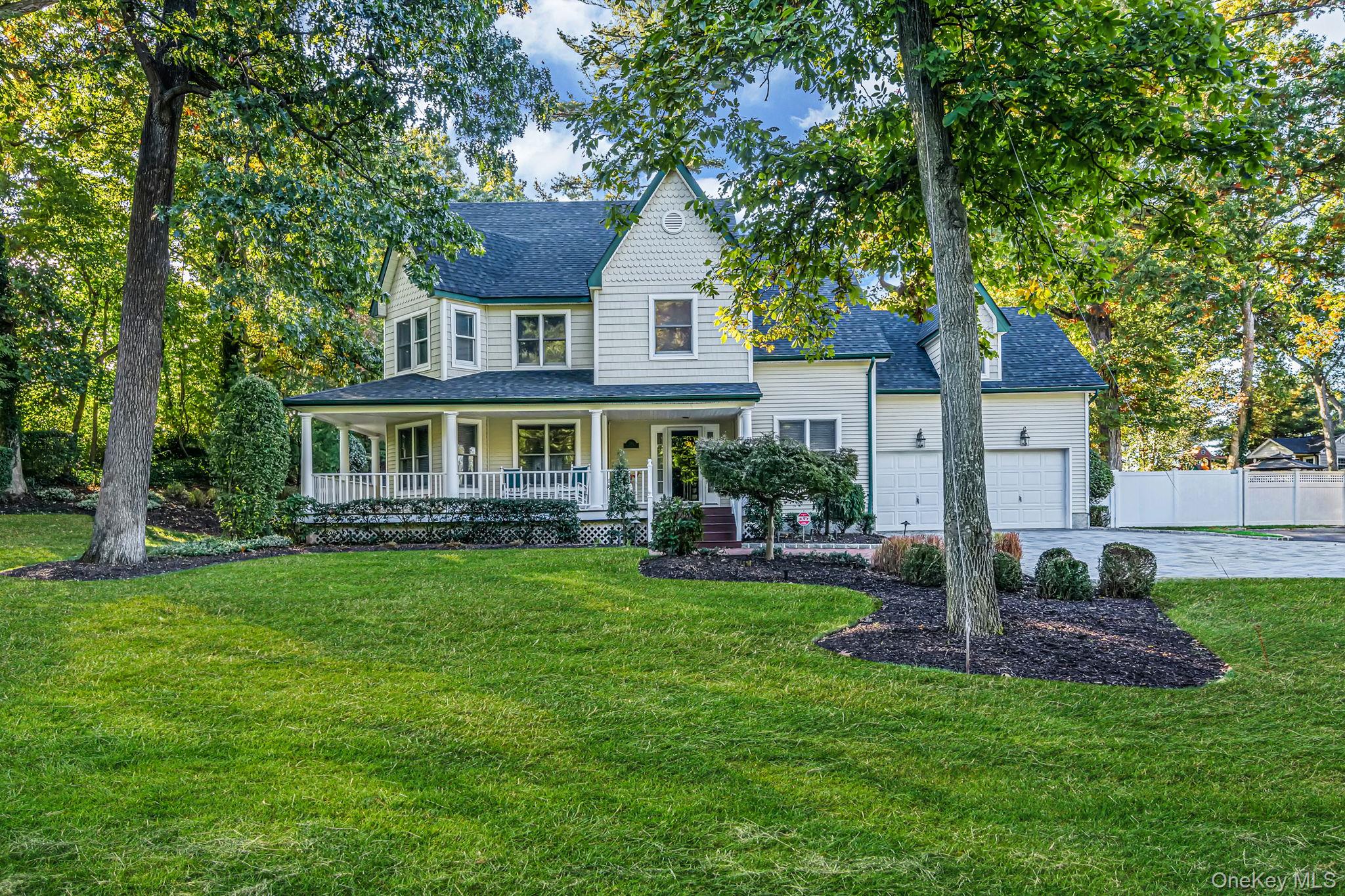 1140 Merritts Rd, Farmingdale, NY 11735