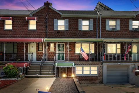 Single Family Residence in Bronx NY 1004 Balcom Avenue.jpg