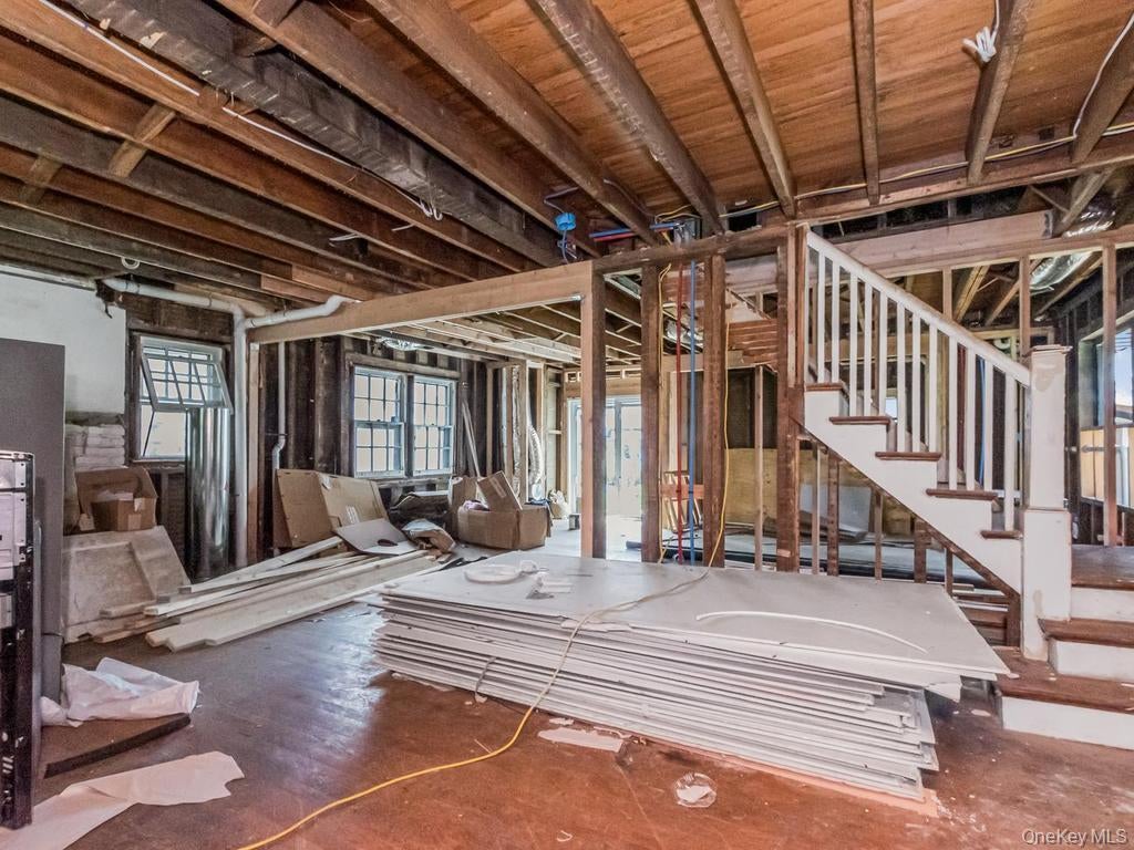 484 E 5th St, Mount Vernon, NY 10553 photo