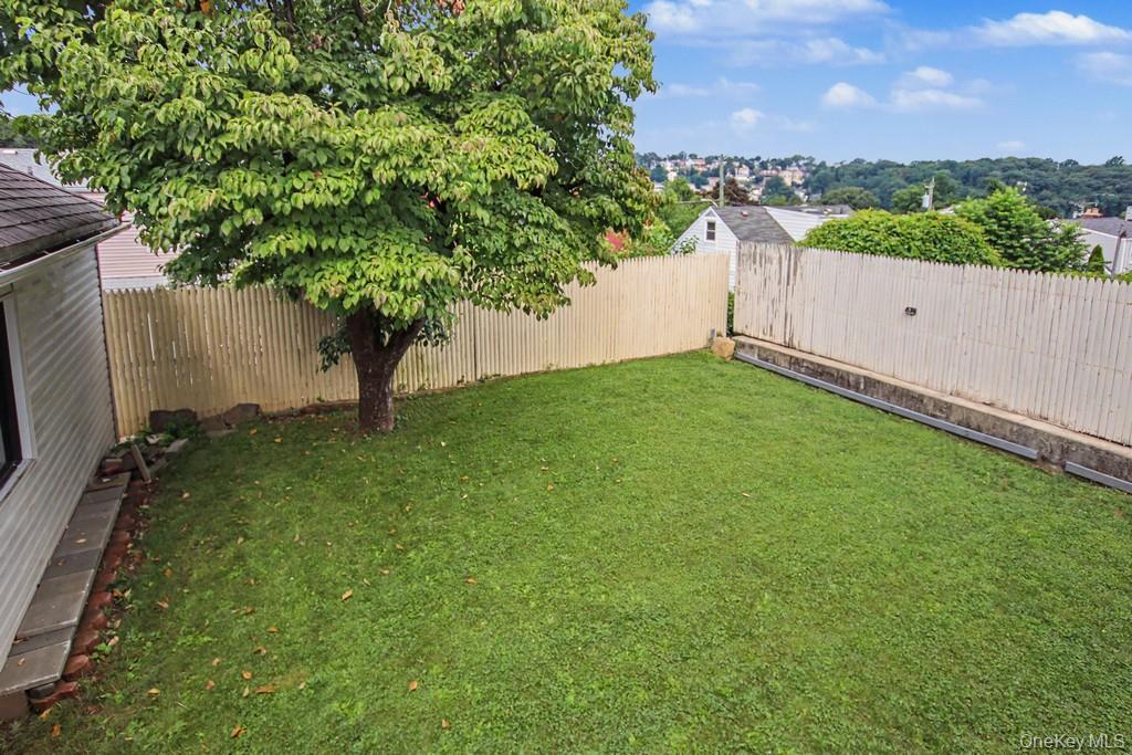 127 Wickes Ave, Yonkers, NY 10701 photo