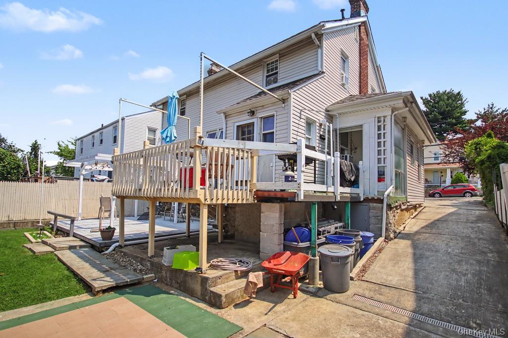 127 Wickes Ave, Yonkers, NY 10701 photo