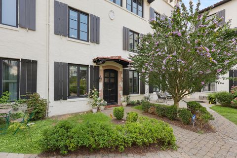 Townhouse in Bronxville NY 7 Park Avenue Terrace.jpg