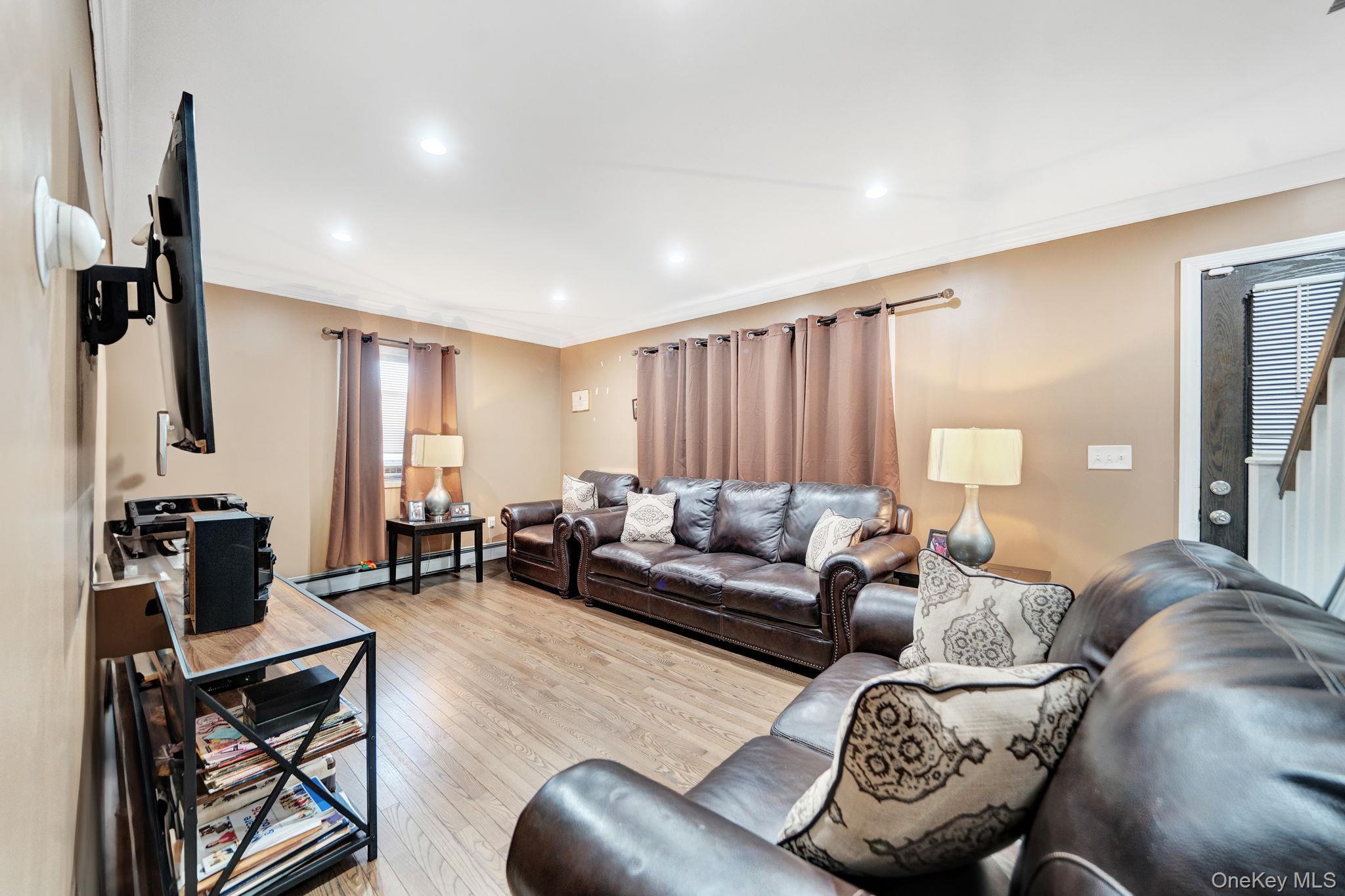 258 Fairview Blvd, Hempstead, NY 11550 photo