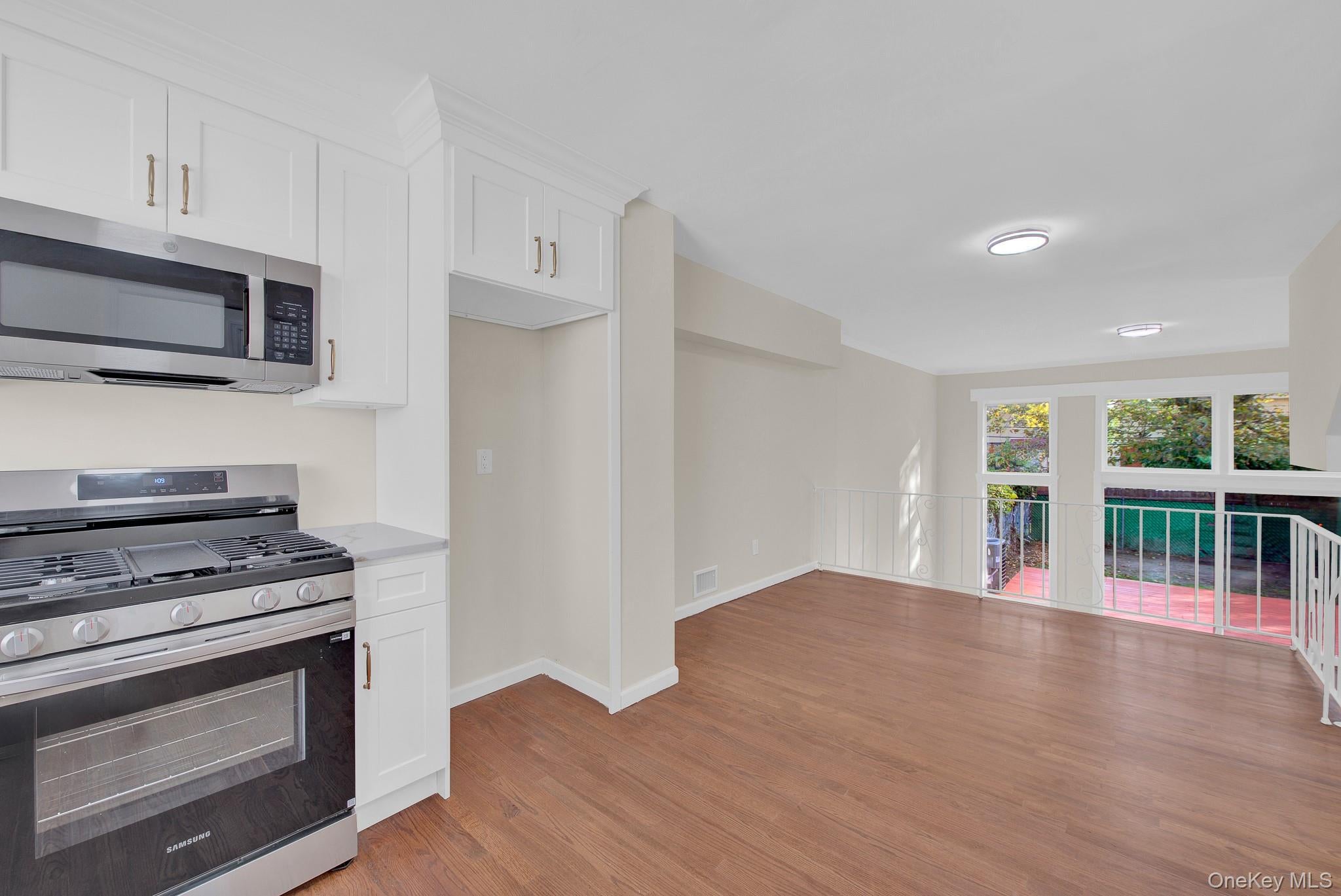 149 55 258th St, Rosedale, NY 11422 photo