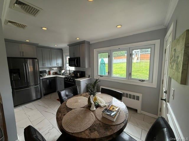 94 Indian Head Rd, Kings Park, NY 11754 photo