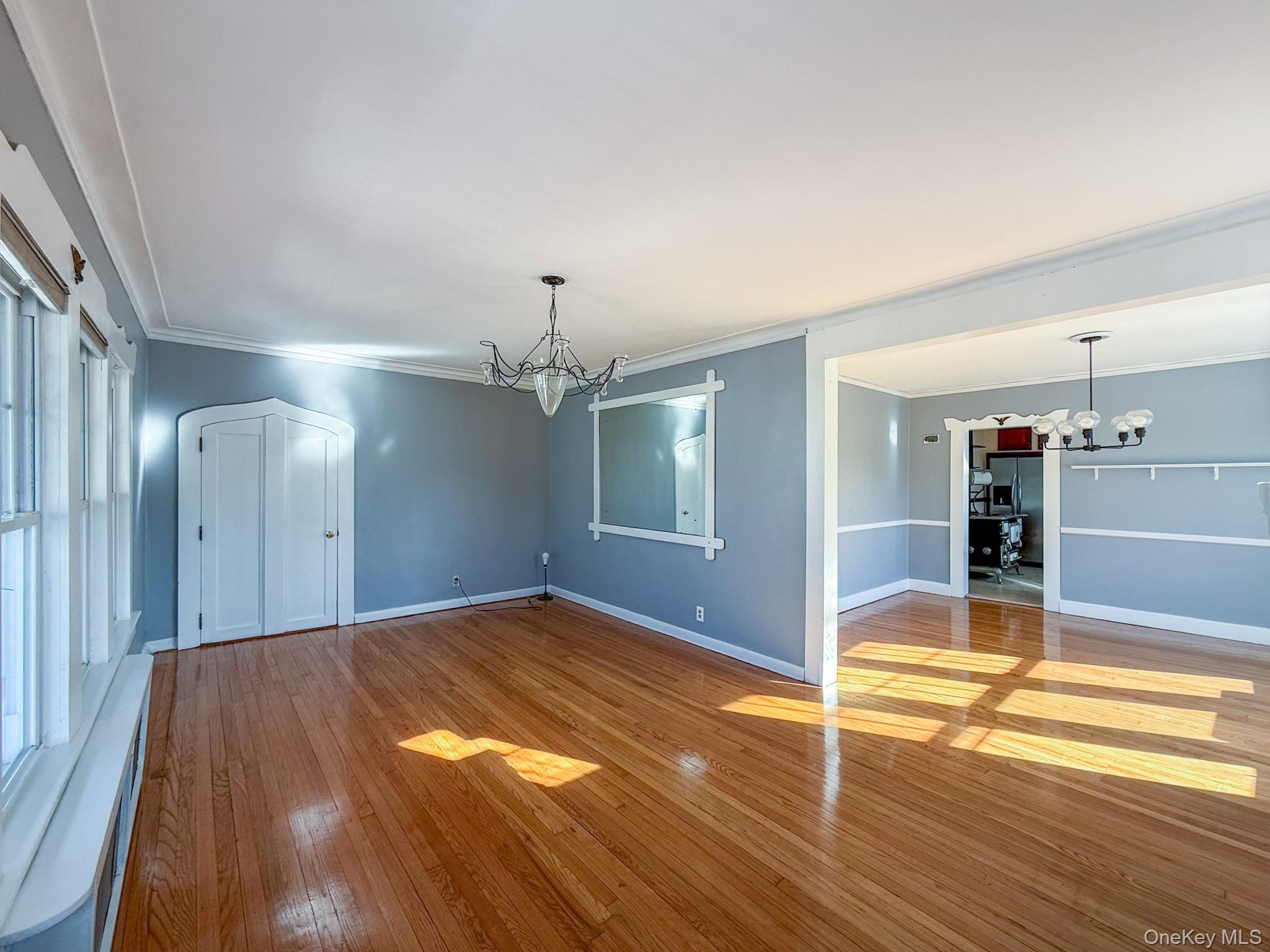 163 Shaw Ave, Valley Stream, NY 11580 photo