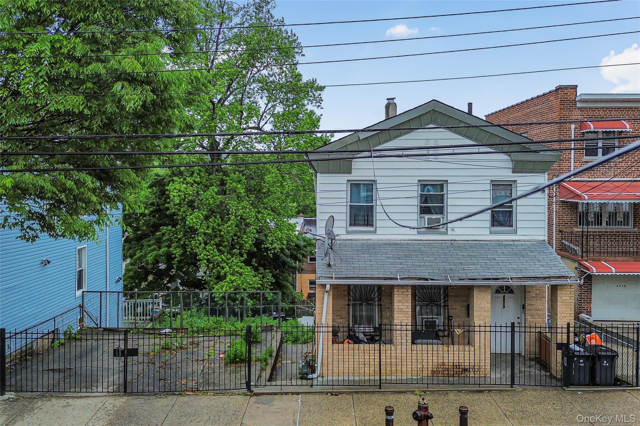 4733 Carpenter Ave, Bronx, NY 10470 photo