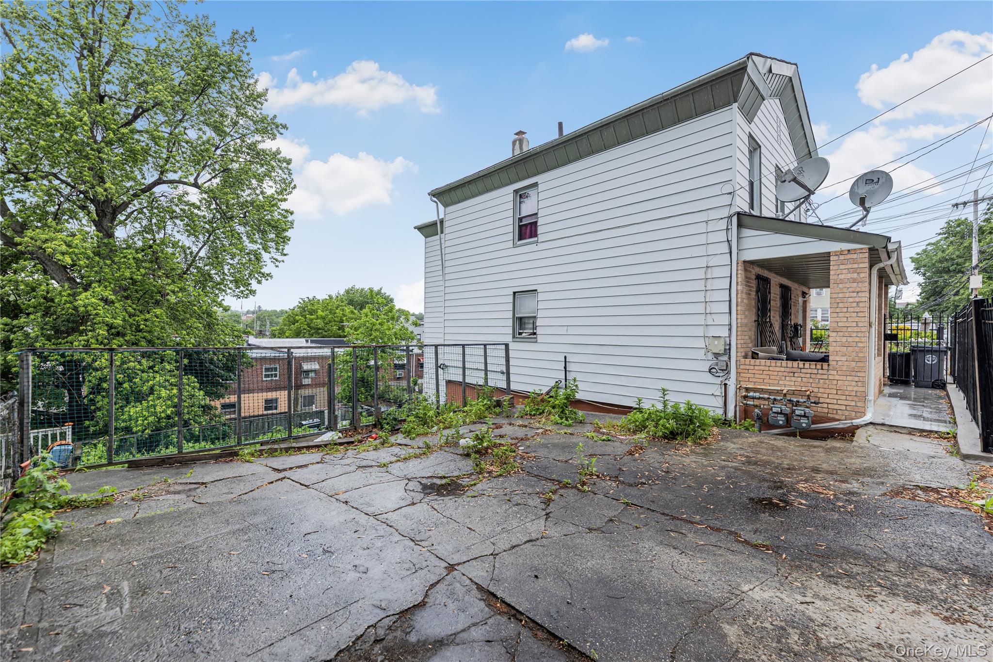 4733 Carpenter Ave, Bronx, NY 10470 photo