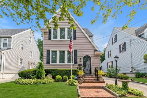 Single Family Residence in Valley Stream NY 33 Carstairs Road.jpg