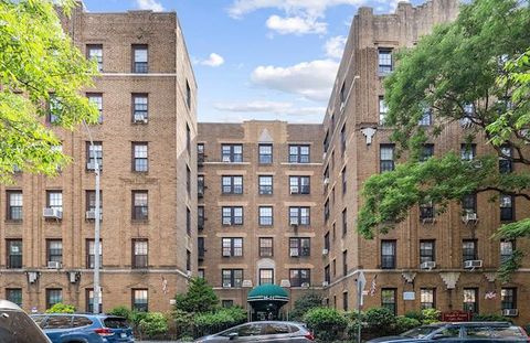Stock Cooperative in Jackson Heights NY 35-21 81st Street #5C.jpg