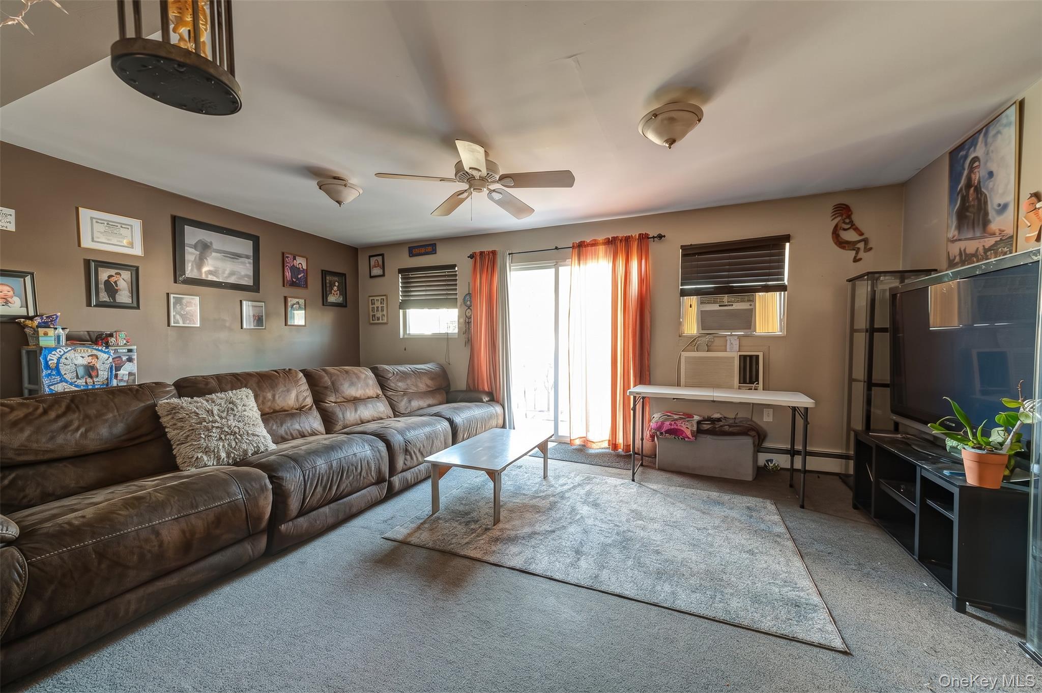 148 Kingfisher Rd, Levittown, NY 11756 photo
