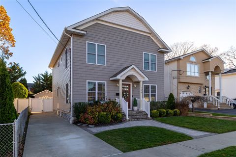 Single Family Residence in Oceanside NY 126 Fairview Avenue.jpg