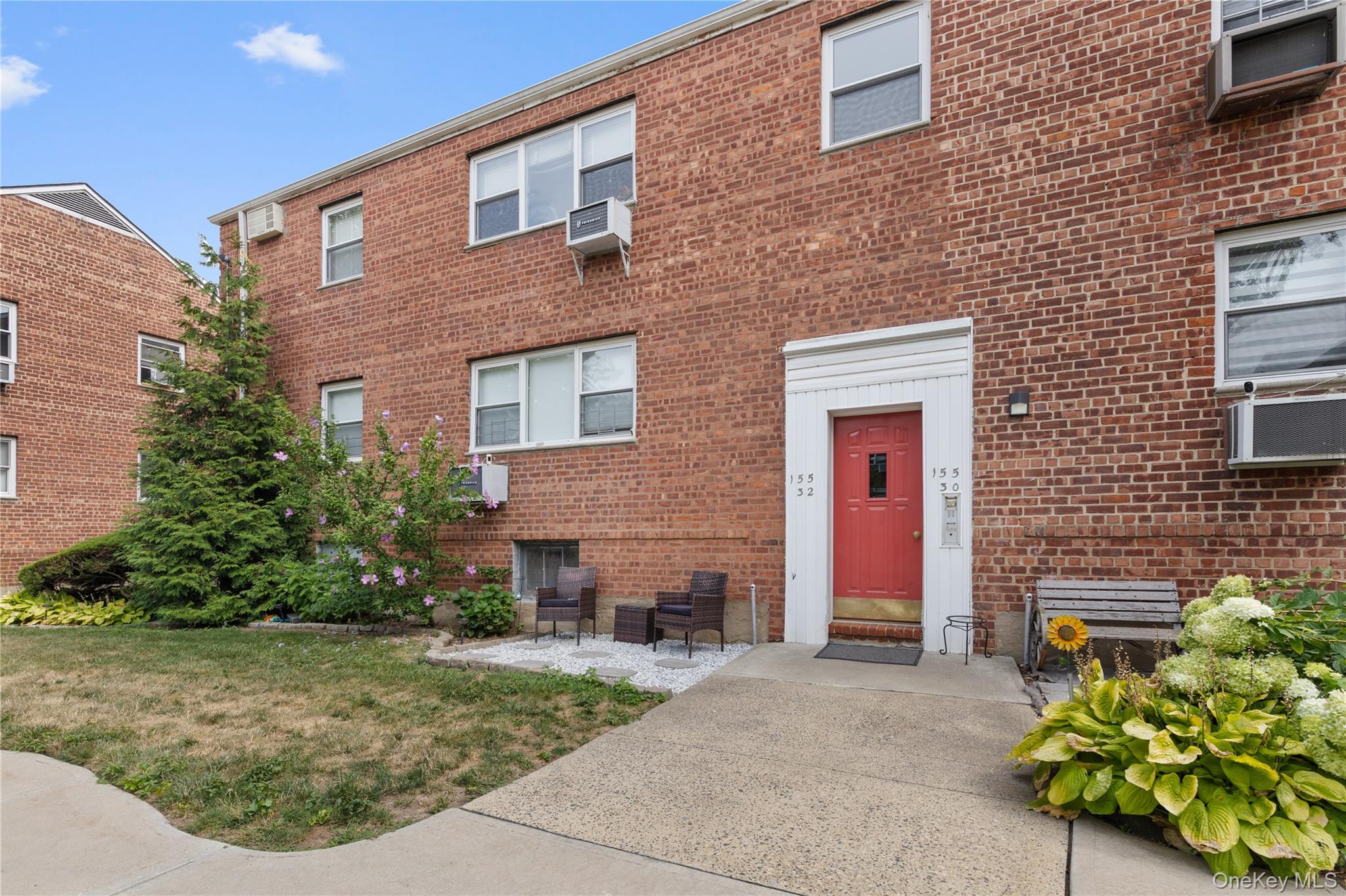 155 32 84th St, Howard Beach, NY 11414