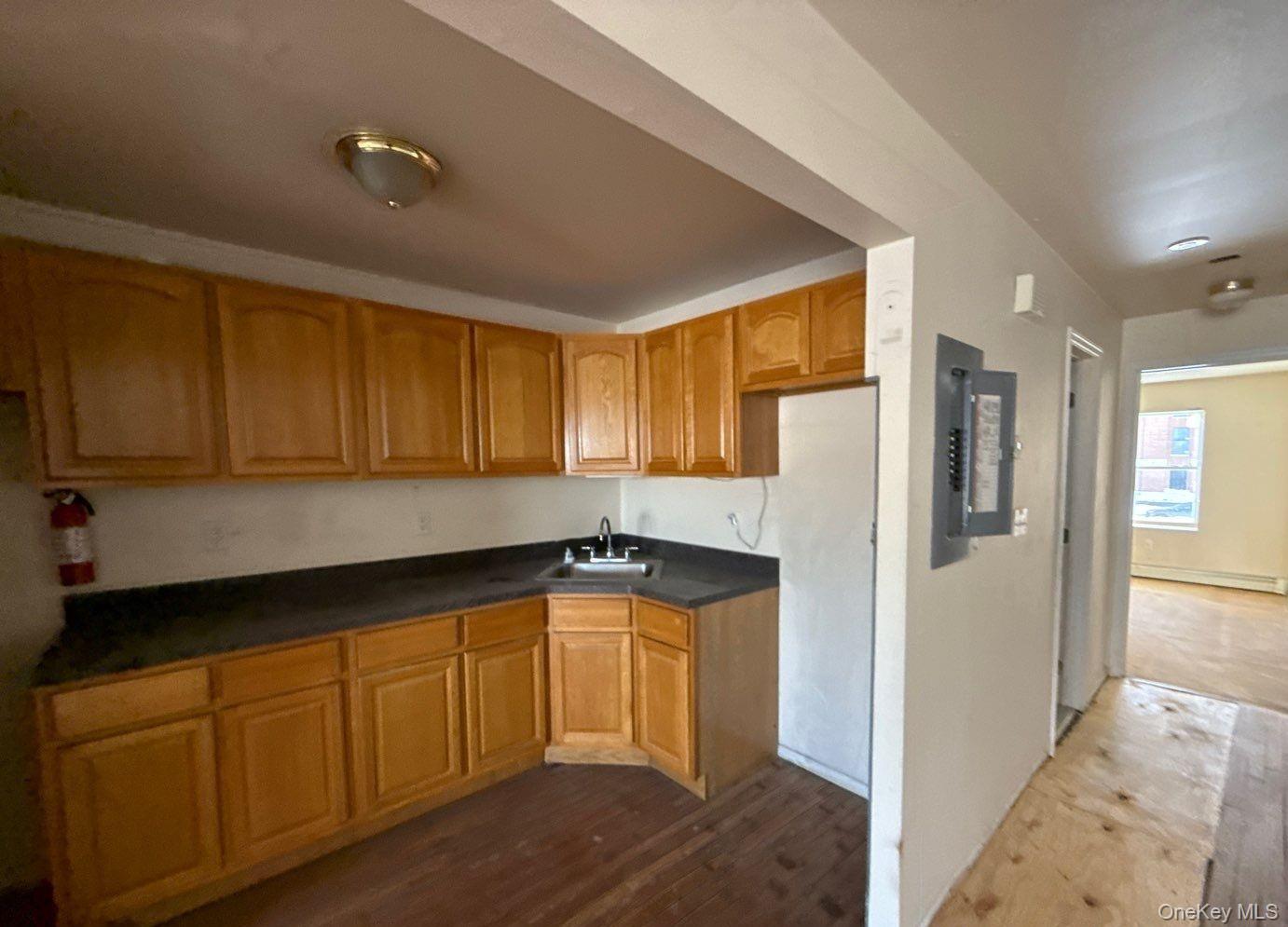 160 Beach 30 St, Far Rockaway, NY 11691 photo