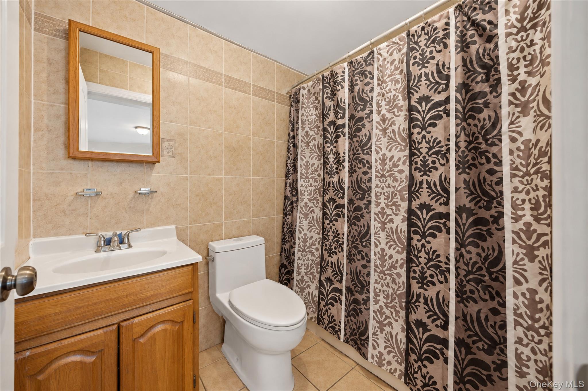 577 Aztec Pl, Far Rockaway, NY 11691 photo