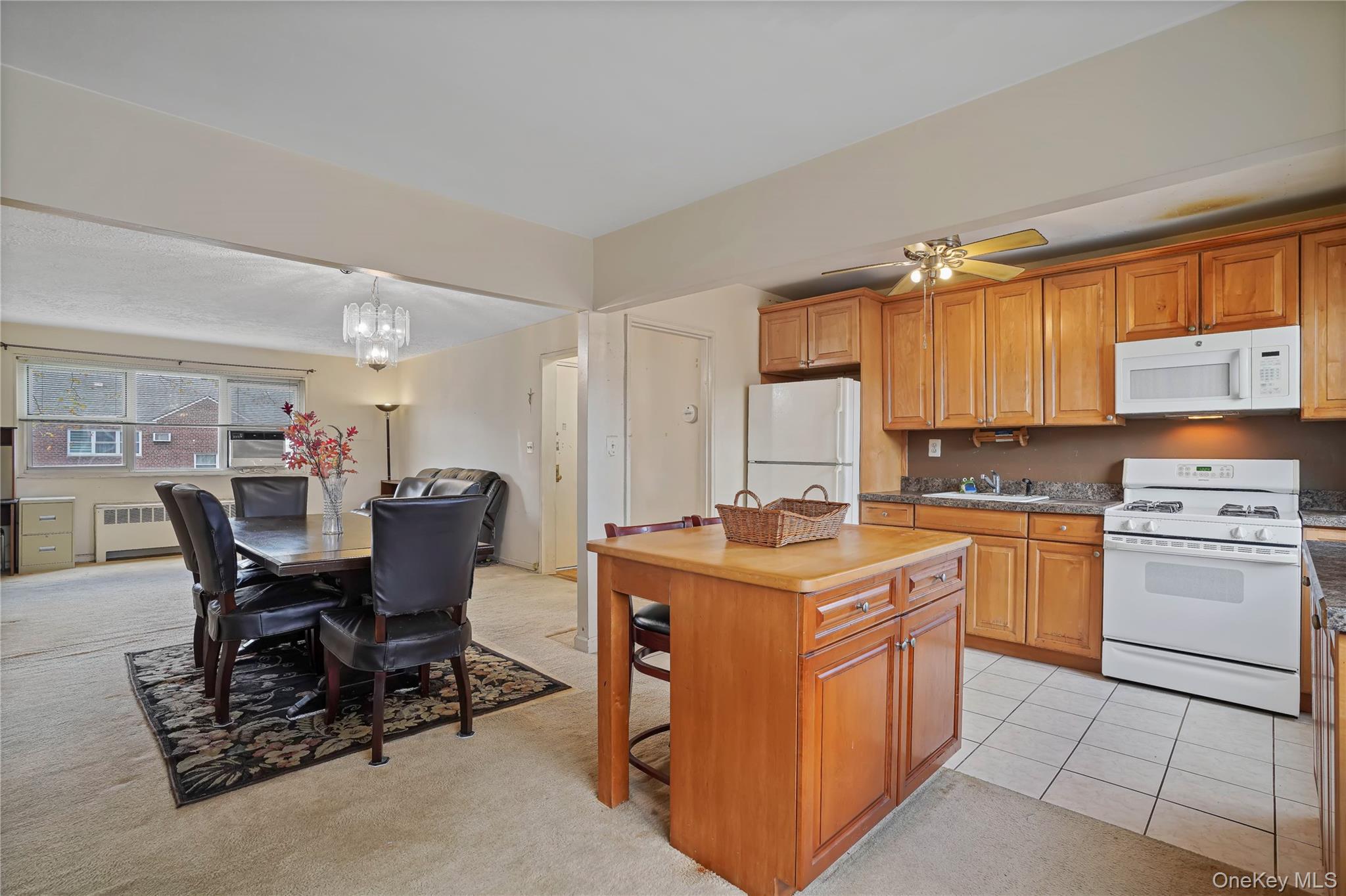 155 27 89th St, Howard Beach, NY 11414