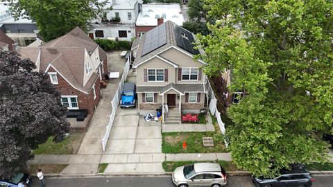 Single Family Residence in Hempstead NY 170 Ivy Street.jpg