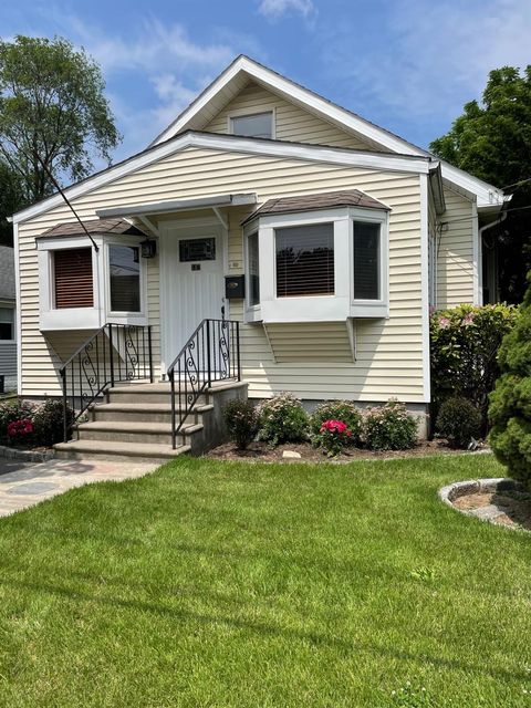 Single Family Residence in Montrose NY 19 Harper Avenue.jpg