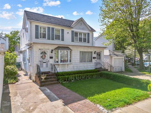 Single Family Residence in Brooklyn NY 1490 E 23rd Street.jpg