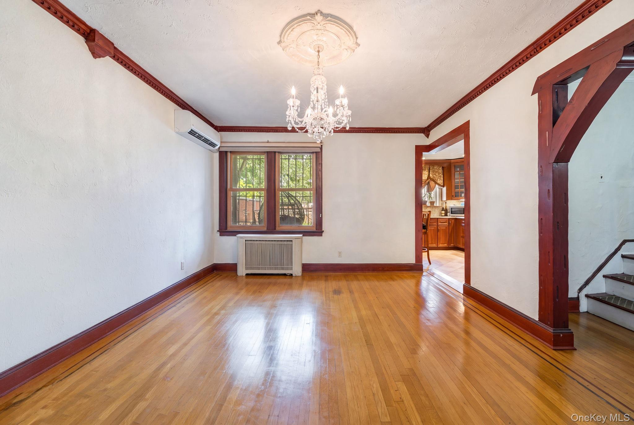 130 35 229th St, Laurelton, NY 11413 photo