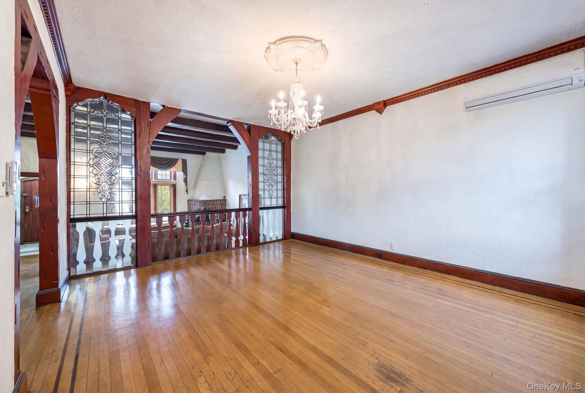 130 35 229th St, Laurelton, NY 11413 photo