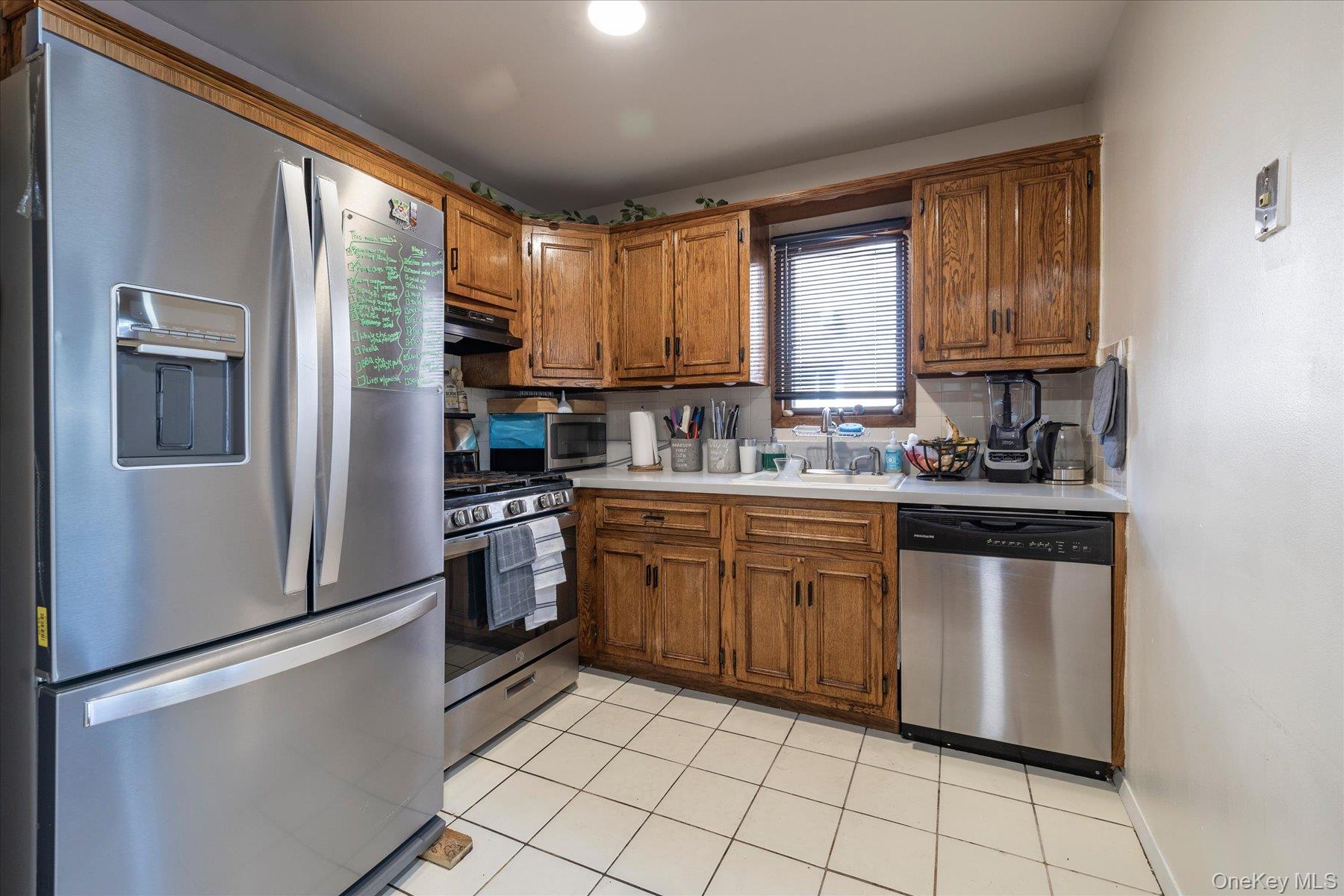 147 24 230th Pl, Springfield Gardens, NY 11413 photo
