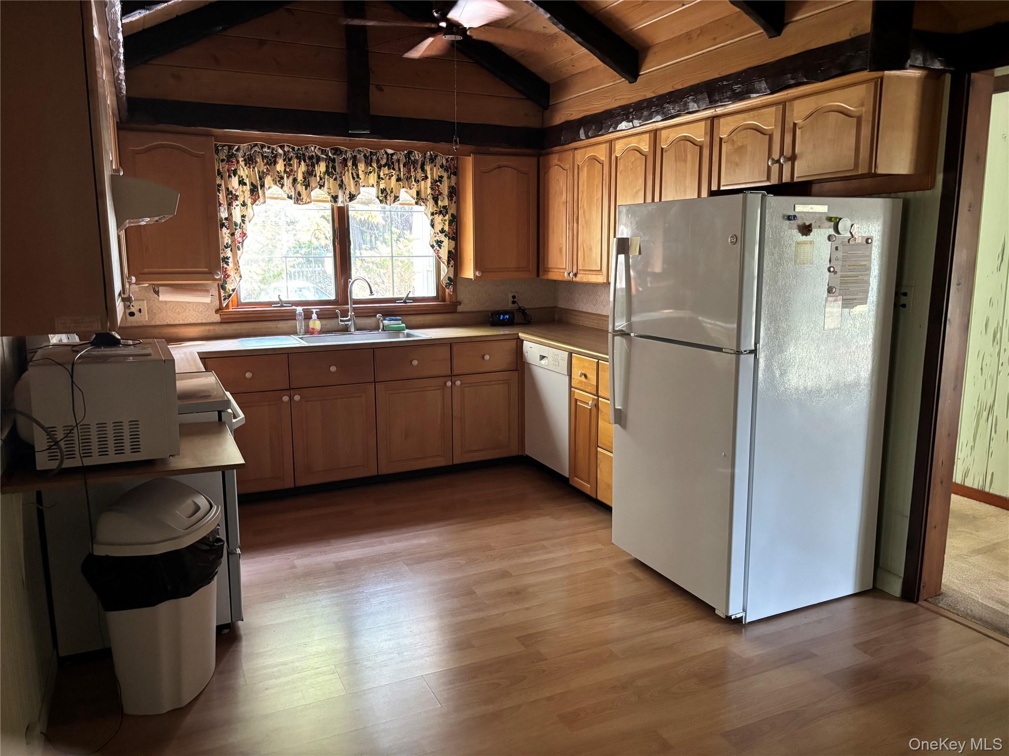 16 Rocklein Rd, Wading River, NY 11792 photo