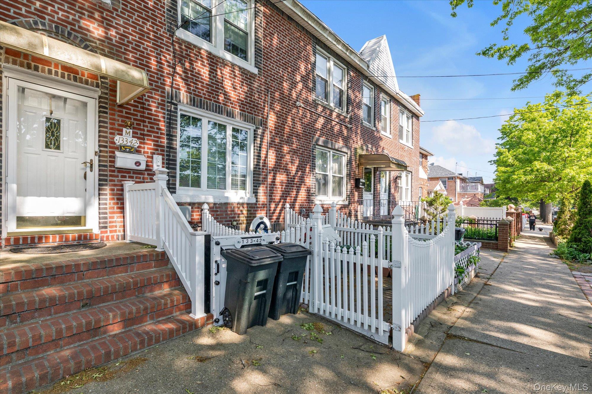 13342 129th St, South Ozone Park, NY 11420 photo