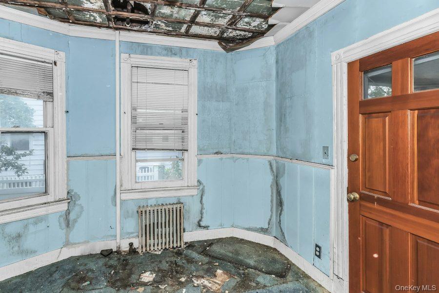 101 Emerson Ave, Floral Park, NY 11001 photo