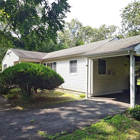 Single Family Residence in Coram NY 62 Margaret Drive.jpg