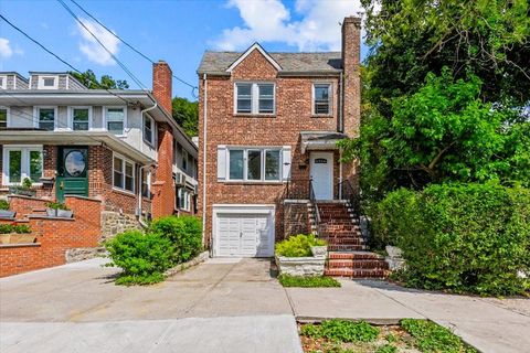 Single Family Residence in Bronx NY 6112 Fieldston Road.jpg