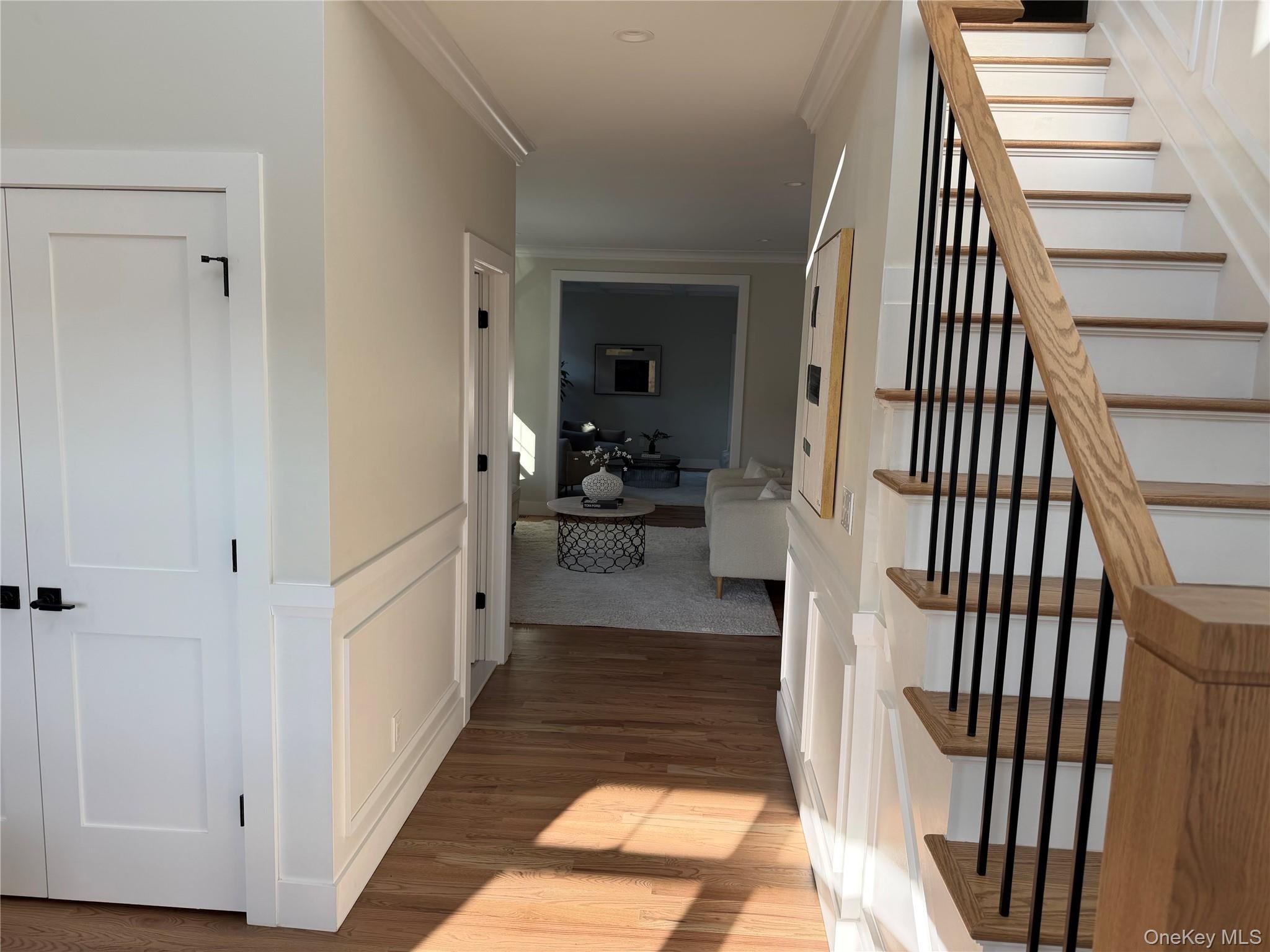 110 Stella Ct, Lynbrook, NY 11563 photo