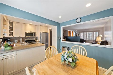 Single Family Residence in Bronx NY 729 Hollywood Avenue.jpg