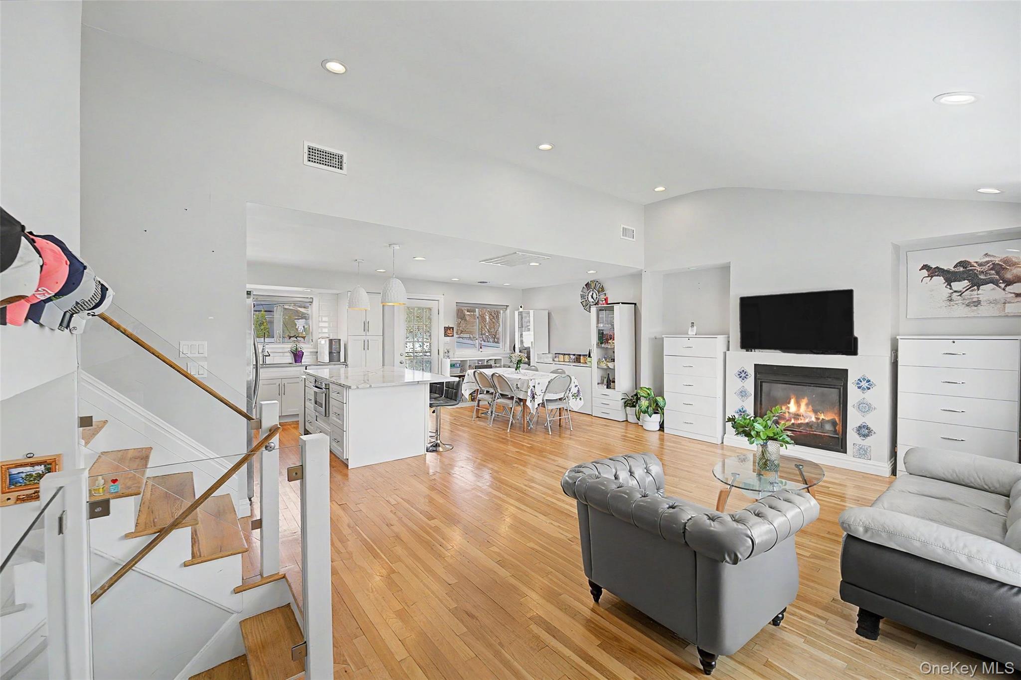 47 Favorite Ln, Jericho, NY 11753 photo