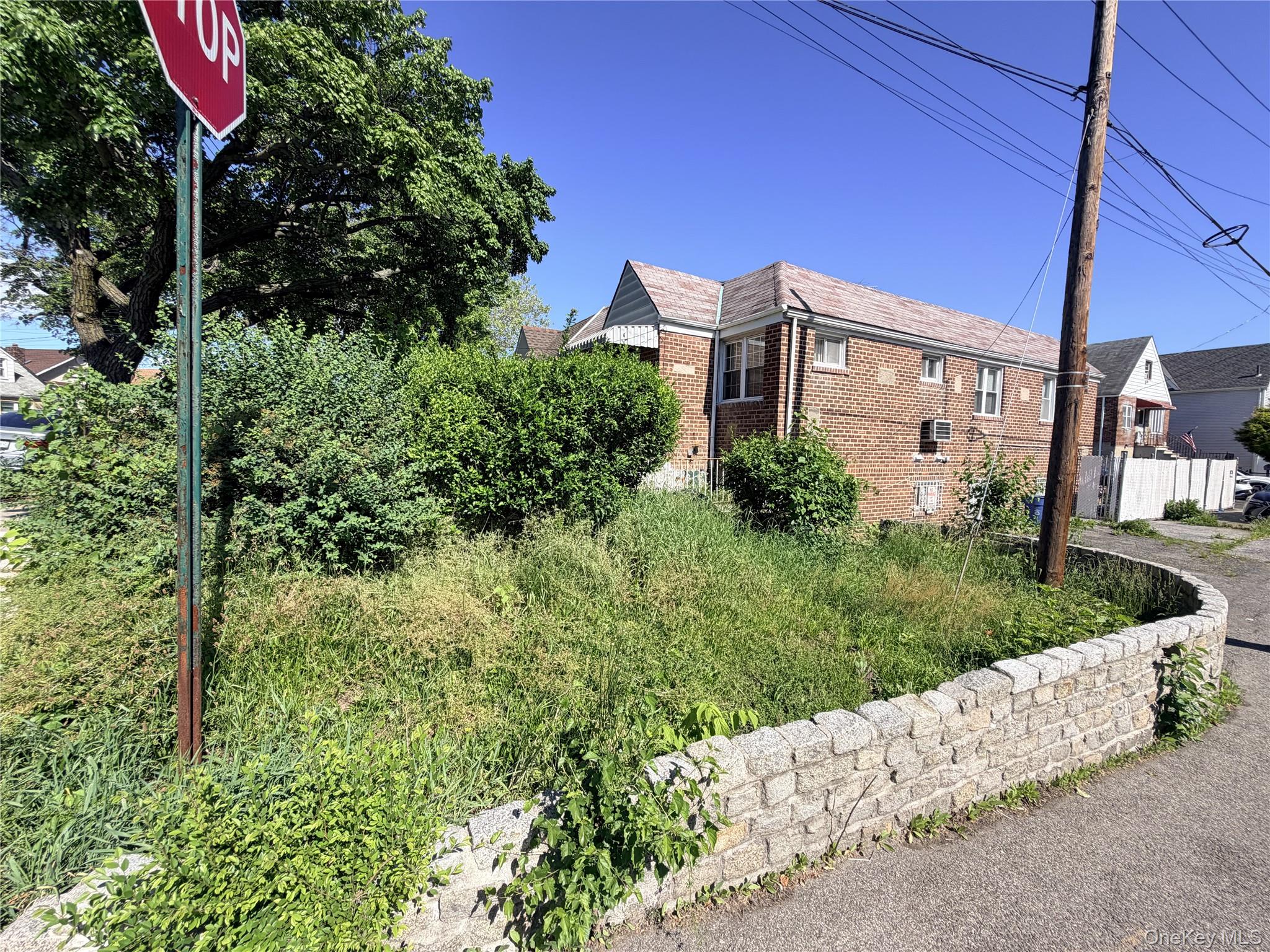 3140 Waterbury Ave, Bronx, NY 10465 photo
