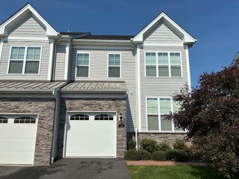 Single Family Residence in Hopewell Junction NY 57 Lewis Road.jpg