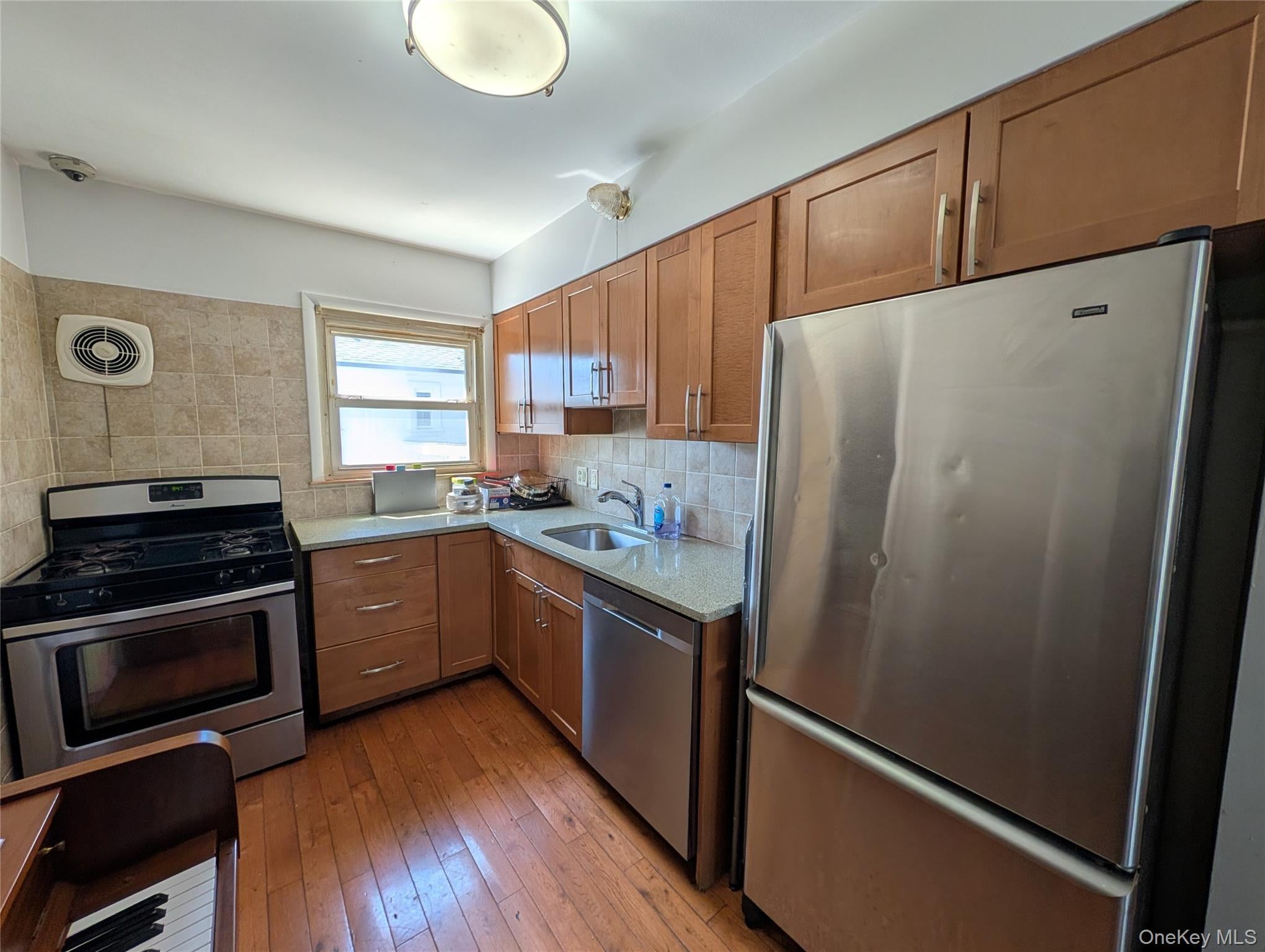 2944 Bayswater Ave, Far Rockaway, NY 11691 photo